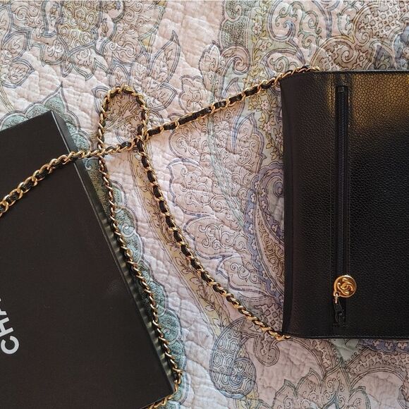 ✨Vintage Chanel Timeless Wallet On Chain: 1998 Karl Lagerfeld WOC✨ - Picture 7 of 9